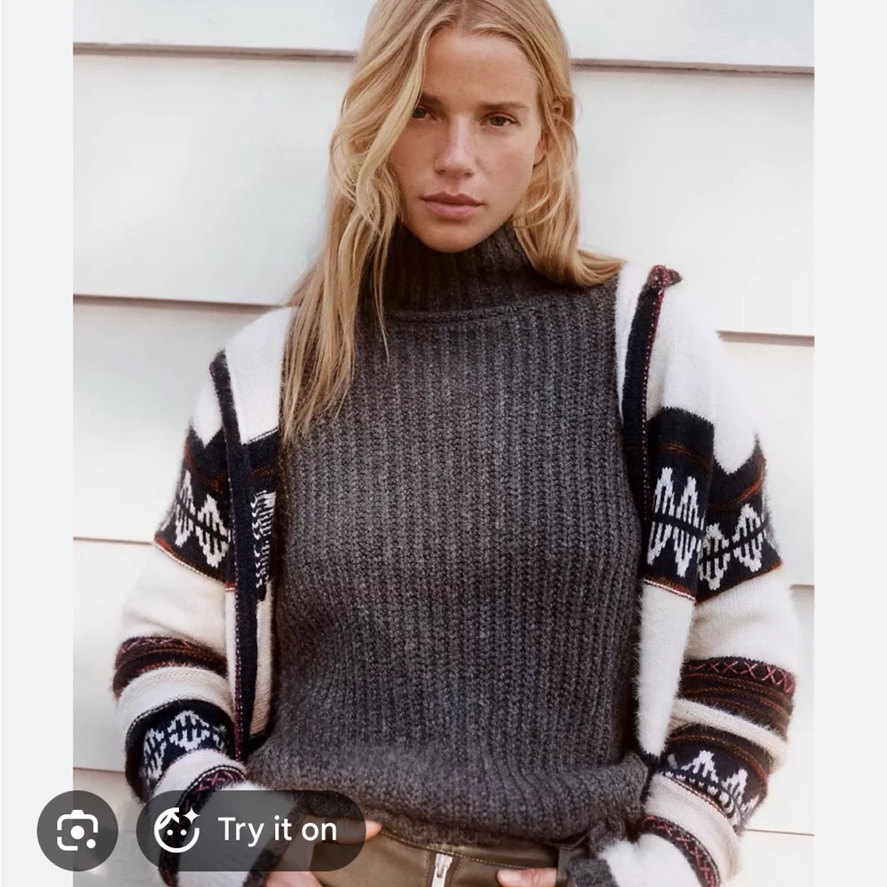 THE DAKOTAH OVERSIZED TURTLENECK SWEATER BY MAEVE